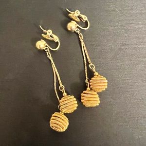 Vintage Trifari Gold Tone Clip on Drop Dangle Earrings